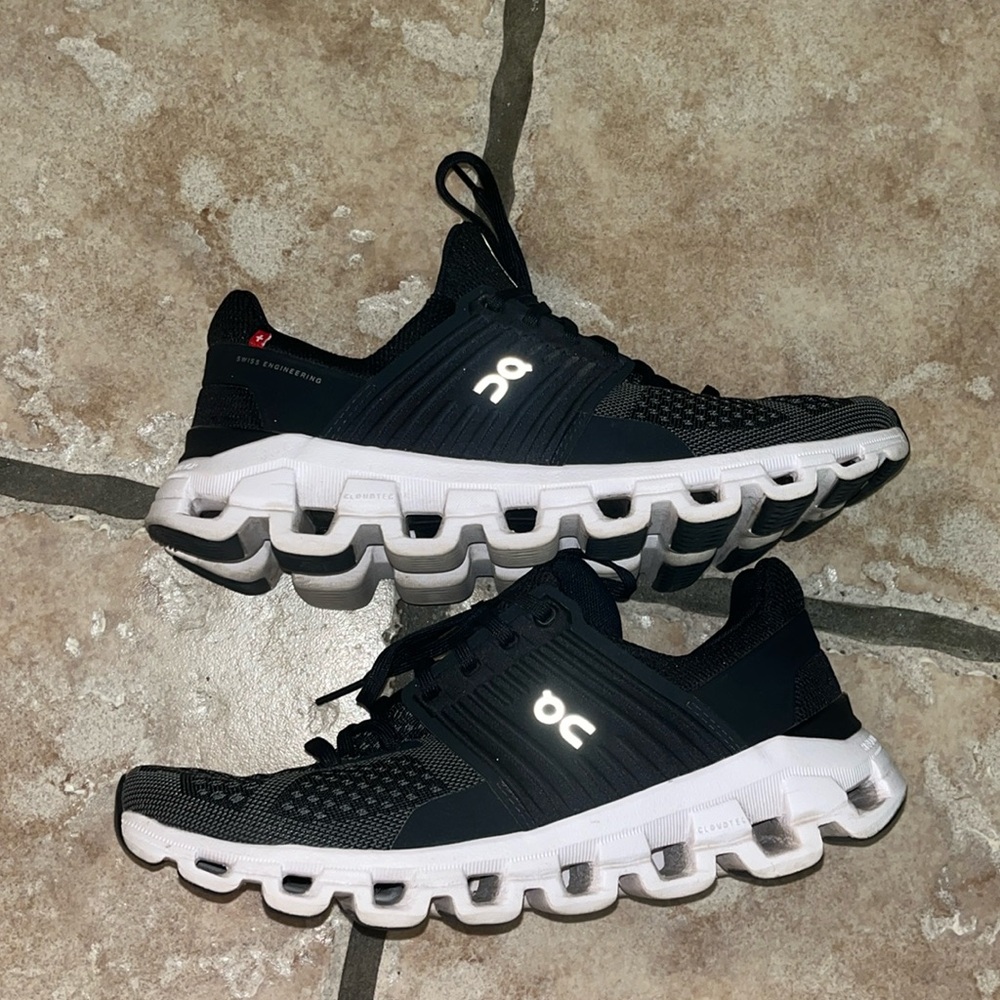 Women’s black Cloudswift OnCloud. Size 8.5. Worn 3x.